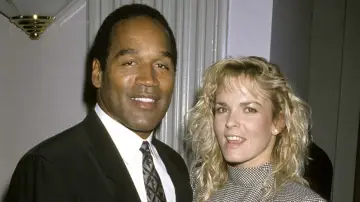 Backdrop for the TV series "American Manhunt: O.J. Simpson" #1508020
