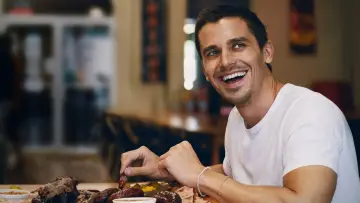 Backdrop for the TV series "No Taste Like Home with Antoni Porowski" #1494004