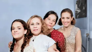 Backdrop for the TV series "Sem Lenço, Sem Documento" #1813247