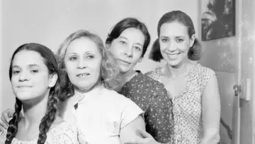 Backdrop for the TV series "Sem Lenço, Sem Documento" #1813248