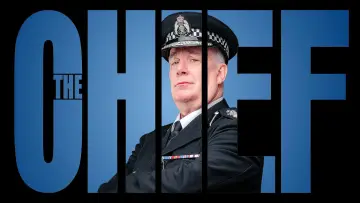 Backdrop for the TV series "The Chief" #1670739