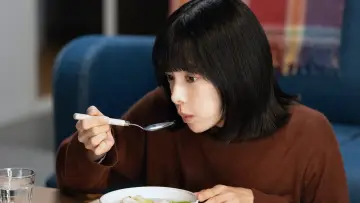 Backdrop for the TV series "Happiness Comes from Eating, Sleeping and Waiting" #1480166