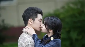 Backdrop for the TV series "Lucky Stars Falling from the Sky" #1507708