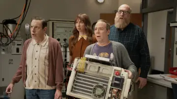 Backdrop for the TV series "Stuart Fails to Save the Universe" #1654298