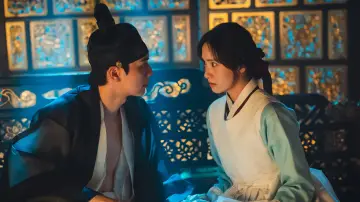 Backdrop for the TV series "Bon Appétit, Your Majesty" #1410562