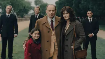 Backdrop for the TV series "Mitterrand confidentiel" #1811840