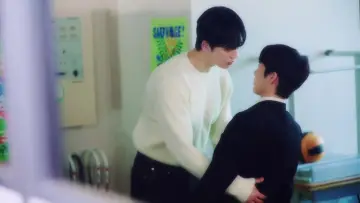 Backdrop for the TV series "My Bias is Showing?!" #1505036