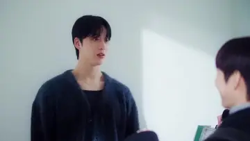 Backdrop for the TV series "My Bias is Showing?!" #1505066