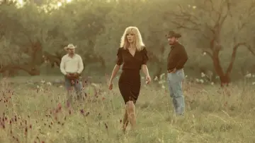 Backdrop к сериалу "Dutton Ranch" #1255977