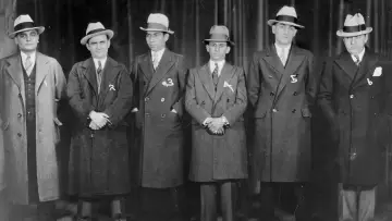 Backdrop for the TV series "Mobsters" #1813235