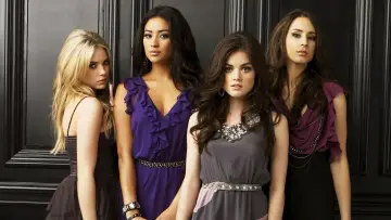 Backdrop к сериалу "Pretty Little Liars" #1282502
