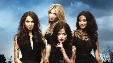 Backdrop к сериалу "Pretty Little Liars" #1282516