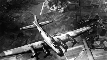 Backdrop for the TV series "WWII in HD" #1905400