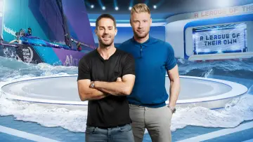 Backdrop for the TV series "A League of Their Own" #1390996