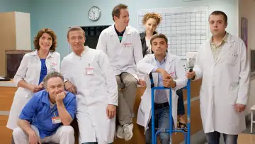 Backdrop к сериалу "The Interns" #1406065