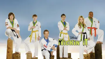 Backdrop к сериалу "Kickin