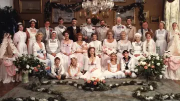 Backdrop for the TV series "Fanny and Alexander" #1709791