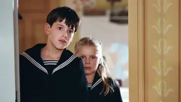 Backdrop for the TV series "Fanny and Alexander" #1709796