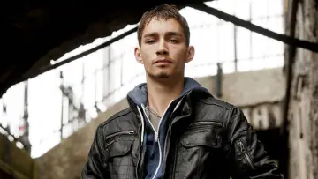 Backdrop for the TV series "Love/Hate" #1595041