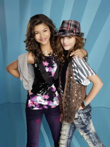 Poster к сериалу "Shake It Up" #1462801