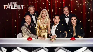 Backdrop for the TV series "Supertalent" #1748360