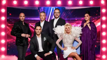 Backdrop for the TV series "Supertalent" #1748362