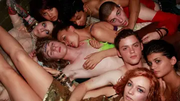 Backdrop for the TV series "Skins" #1914680