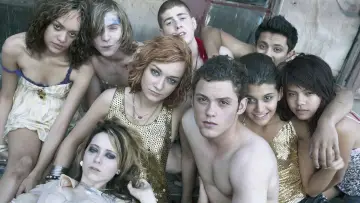 Backdrop for the TV series "Skins" #1914687