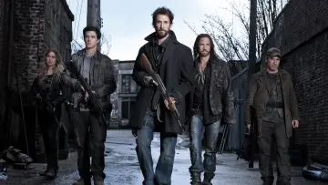 Backdrop for the TV series "Falling Skies" #1330120