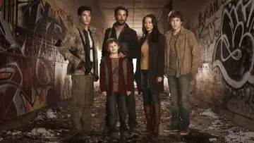 Backdrop for the TV series "Falling Skies" #1330124
