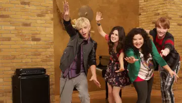 Backdrop к сериалу "Austin & Ally" #1384505