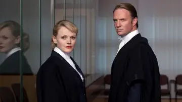 Backdrop к сериалу "Silk" #1368309