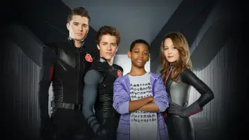Backdrop for the TV series "Lab Rats" #1355139