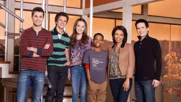 Backdrop for the TV series "Lab Rats" #1355150
