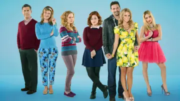 Backdrop к сериалу "Suburgatory" #1469892