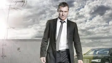 Backdrop for the TV series "Transporter: The Series" #1414633