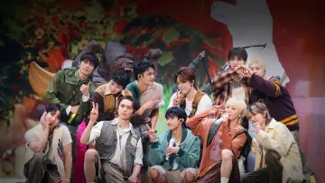 Backdrop for the TV series "SEVENTEEN: OUR CHAPTER" #1737800