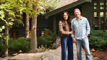 Backdrop for the TV series "Fixer Upper: Colorado Mountain House" #1667481