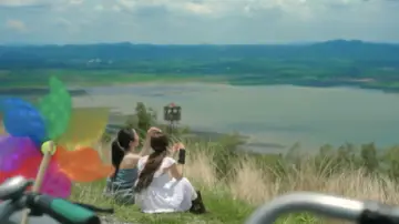 Backdrop for the TV series "Chasing Love" #1474152