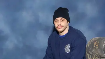 Backdrop for the TV series "The Pete Davidson Show" #1535019