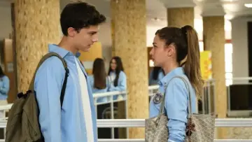 Backdrop к сериалу "Torn Apart" #1218982