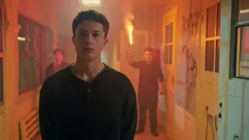 Backdrop к сериалу "Torn Apart" #1218984