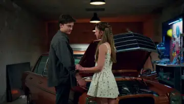 Backdrop к сериалу "Torn Apart" #1219007