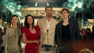 Backdrop к сериалу "Torn Apart" #1219026