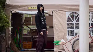 Backdrop for the TV series "Jae-seok