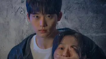 지하실에 그녀가 있다 Poster