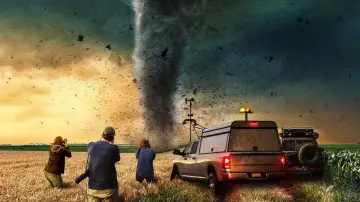 Backdrop for the TV series "In the Eye of the Storm: Chasers" #1474392