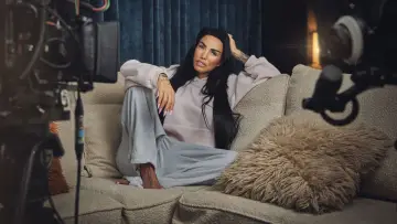 Backdrop for the TV series "Katie Price: Nothing to Hide" #1551179