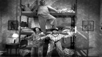 Backdrop for the TV series "The Three Stooges" #1673488