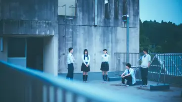 Backdrop for the TV series "The Game of Death or Youth" #1667405